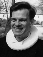 Jesper Langballe var i mere end 30 år præst i Thorning i Midtjylland. Hans kristendomsforståelse har alle dage været alt andet end moralistisk.