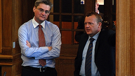 Ting-Prisen 2010 går til udviklingsminister Søren Pind (V) for hans evne til at kommunikere sin politik klart til vælgerne.