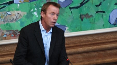 Christian H. Hansen forlod i 2010 Dansk Folkeparti, som han havde repræsenteret i Folketinget gennem 12 år. Han stiftede derefter Miljøpartiet Fokus, som nu nedlægges.&nbsp;