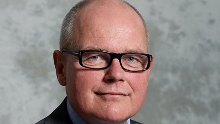 Samarbejdet mellem jordemødre og økonomer på Hvidovre Hospital er et af de gode eksempler på samarbejde mellem faggrupper, skriver Henning Thiesen, formand for Offentlige Chefer i Djøf.