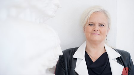 Dansk Folkepartis sundhedsordfører Liselott Blixt får massiv kritik fra flere sider i HPV-sagen.