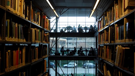 Et støt stigende antal danskere låner digitalt på eReolen, når de benytter sig af bibliotekernes tilbud.
