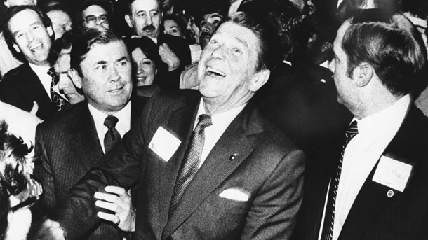 <b>CASINOØKONOMI</b>: USA's tidl. præsident&nbsp; Reagan, der her besøger The NY Stock Exchange, fjernede den lovgivning, der blev indført i 1930’erne, netop for at forhindre nye børskrak, skriver Mogens Lykketoft.