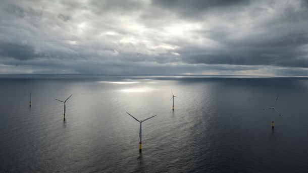 Hvis omstillingen til grøn energi skal lykkes, skal vi blive meget bedre til at omdanne vindmøllestrøm til brint, skriver Tejs Laustsen Jensen. 