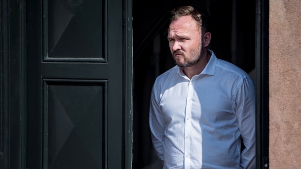 Alt tyder på, at regeringen har øjet på bolden i forhold til klimaet. Problemet er bare, at økologien løber med opmærksomheden, skriver Marie-Louise Boisen Lendal og Frederik Forsberg fra Tænketanken Frej.