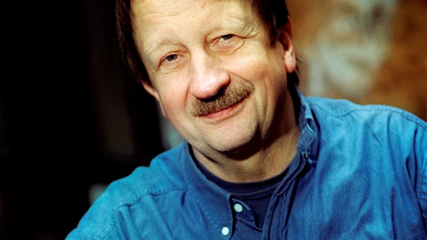 Professor, billedkunstner Ole Sporring (77)