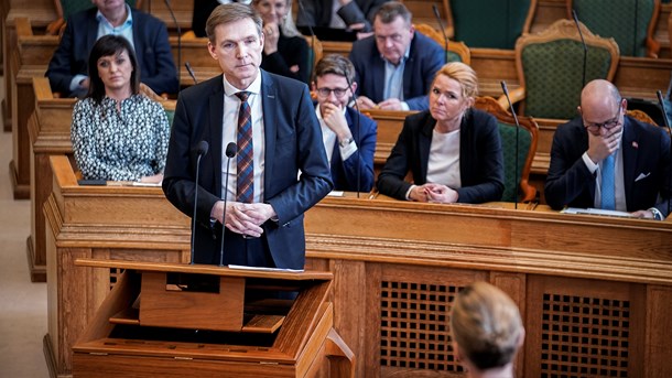 Regeringen har sat gang i første fase af genåbningen uden at inddrage Folketingets partier, skriver formand for Dansk Folkeparti&nbsp;Kristian Thulesen Dahl.