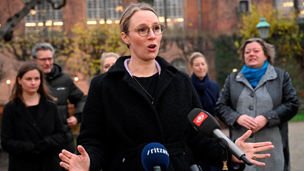 Miljøminister Lea Wermelin præsenterer naturaftale.