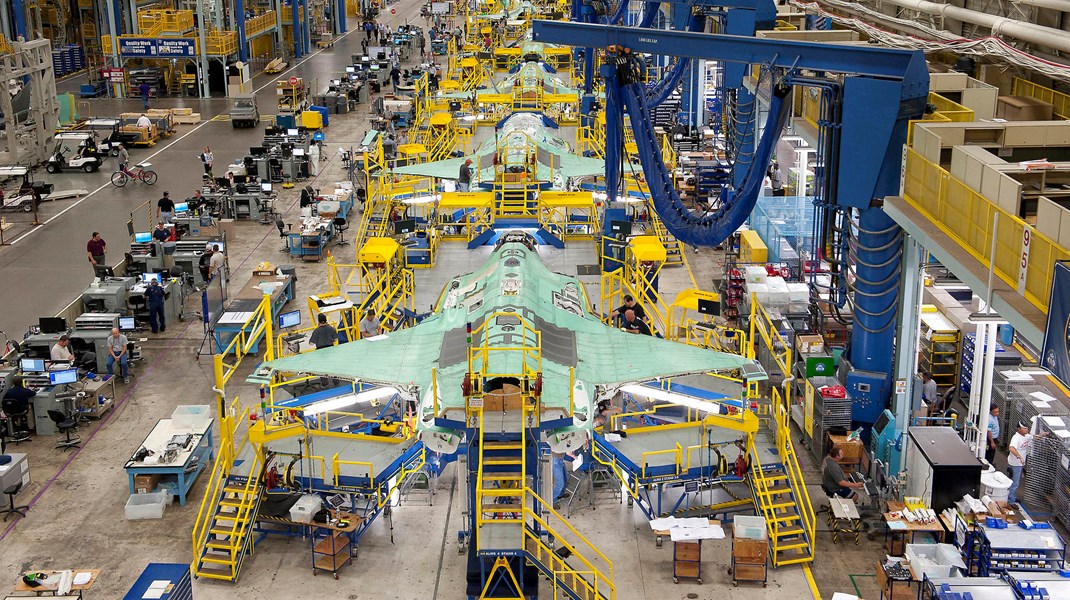 F-35 flyene produceres på Lockheed Martins fabrik i Fort Worth, Texas i USA.