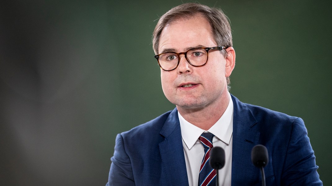 Midlerne fra EU's genopretningsfond skal bidrage til at finansiere Danmarks målsætning om at reducere drivhusgasudledningen med 70 procent frem mod 2030, siger finansminister Nicolai Wammen (S).