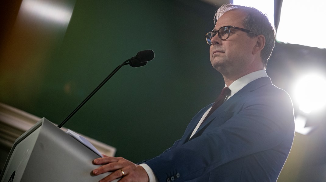 Finansminister Nicolai Wammen præsenterede mandag regeringens finanslovsforslag for 2022. Han bebudede samtidig, at regeringen vil drøfte initiativer, der skal øge arbejdsudbuddet, med arbejdsmarkedets parter i løbet af efteråret.&nbsp;