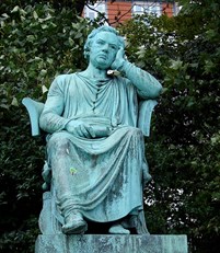 Der står statuer af A.S. Ørsted flere steder i landet, bl.a. denne i Ørstedparken i København