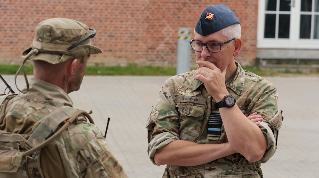 Er Datacentre Nøglen til Danmarks Forsvar? Militærforsker Advarer mod Overdreven Fokus