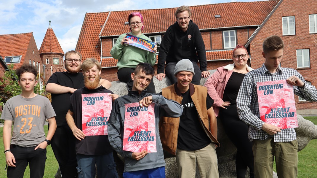 Nogle bliver trukket i skoleydelse for at komme fem minutter for sent, for at skulle til psykolog eller til et møde med en sagsbehandler. Det synes vi ikke, er fair, skriver Modstrøms Ungeråd.