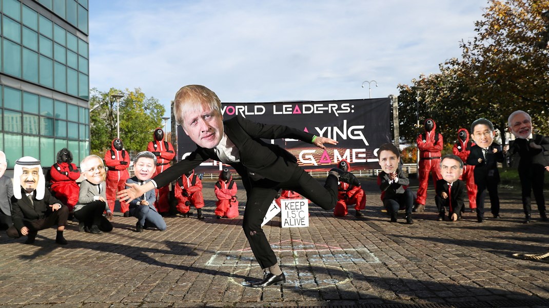 Klima-aktivister med masker af Boris Johnson og andre ledere demonstrerer ved FN's klimakonference i Glasgow, Skotland. 