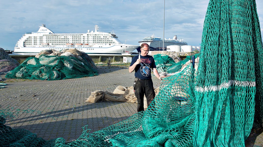Arkivfoto af arbejdet med at lave trawl på havnen i Skagen i 2016.