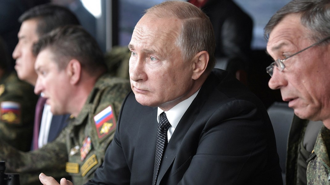 Ukraine bliver, ifølge Putin, skridt for skridt forvandlet til et ”brohoved” for Nato operationer vendt mod Rusland. Det kan man ikke leve med i den russiske generalstab, skriver Jørgen Staun.