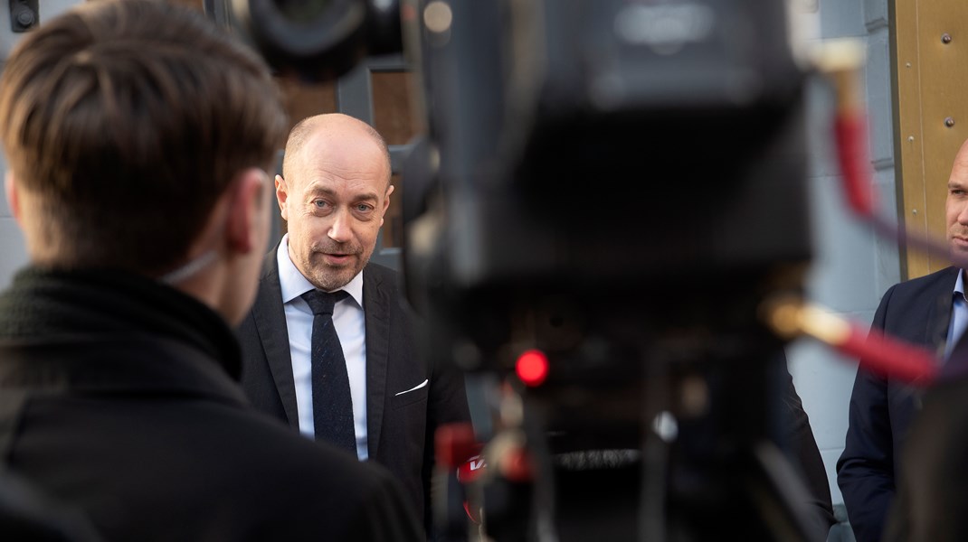 I snart et år har sundhedsministeren tøvet med at sætte muskelsvinddiagnosen SMA på det nationale screeningsprogram, skriver Muskelsvindfondens direktør.