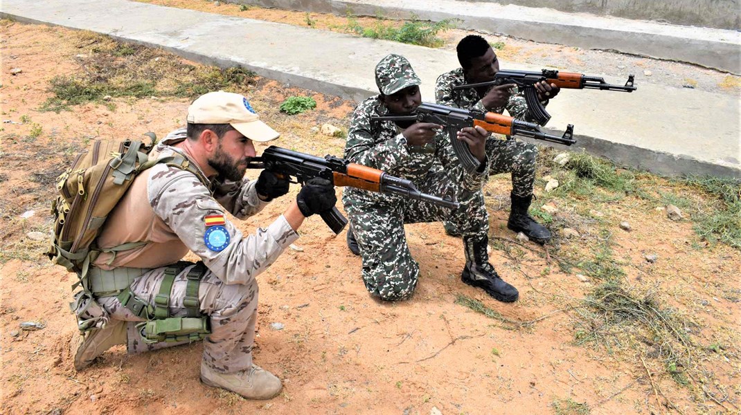 Den europæiske træningsmission i Somalia er en af syv militære operationer, som EU i øjeblikket har i gang forskellige steder.
