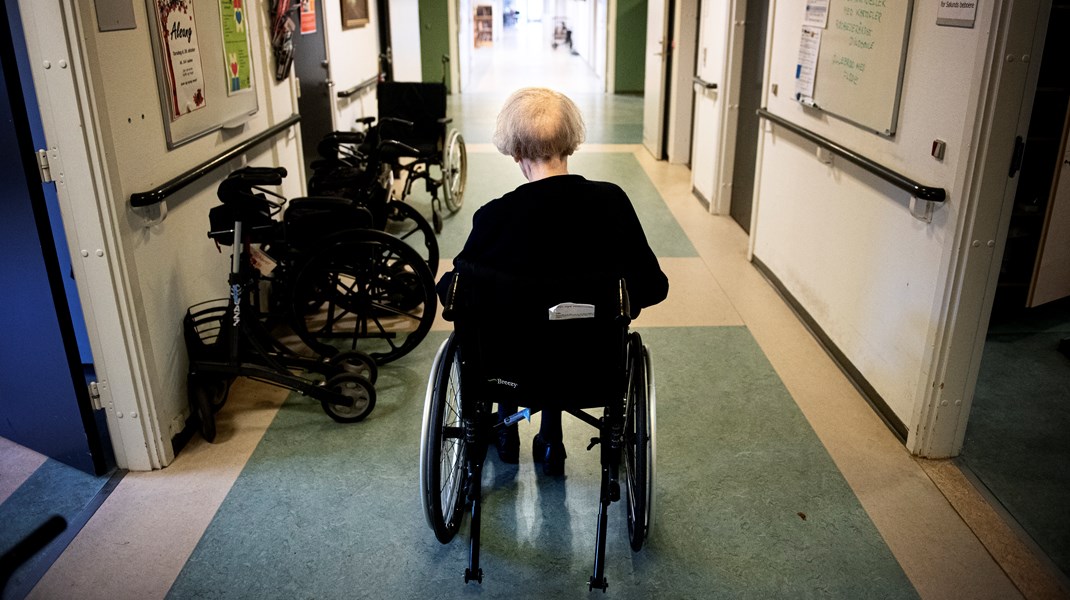 Ældre er sårbare borgere, og vores retssamfund skal give mulighed for at klage over uværdig behandling, skriver Anette Lykke Petri.