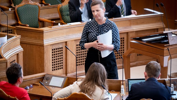 Pia Olsen Dyhr (SF) spurgte tirsdag Mette Frederiksen (S), om 10-årsplanen for psykiatri kommer inden valget. Hun fik ikke et klart svar.