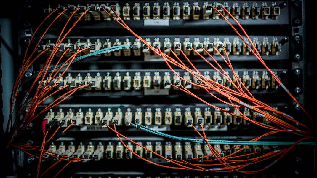 Selvom de fleste erhvervsfolk i dag kender til fænomener som malware, ransomware og phishing, bliver it-sikkerhed hurtigt teknisk og komplekst, skriver Louise Hahn.