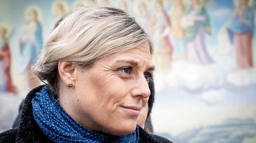 Transportminister Trine Bramsen (S) sætter ikke anlægsarbejdet med en fast Kattegatforbindelse i gang, udtaler hun.