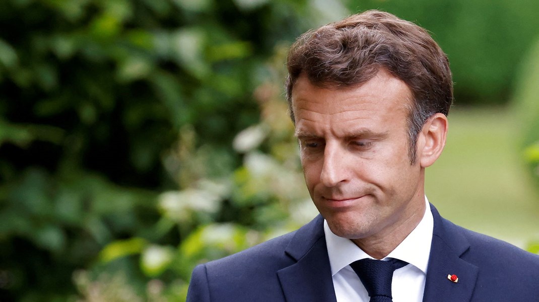 Præsident Macron blev genvalgt i april, men nu har hans parti mistet grebet om Frankrigs lovgivende forsamling.&nbsp;