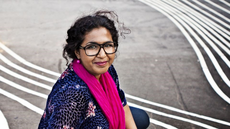 Uzma Ahmed er konsulent med erfaring i kulturmøder og integration. Hun står bag et undervisningsmateriale om ytringsfrihed og Muhammedtegnerne, som Københavns Kommune udbyder til udskolingen i folkeskolen.