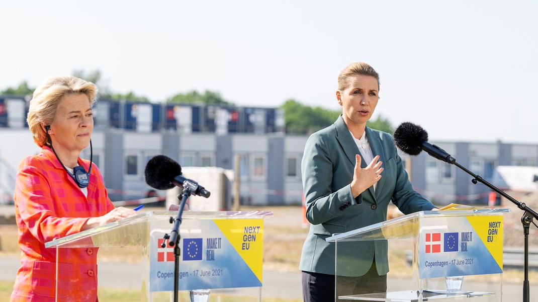 Statsminister Mette Frederiksen&nbsp;og EU-kommisionens formand Ursula von der Leyen er to af deltagerne til topmødet om energiforsyningskrisen.