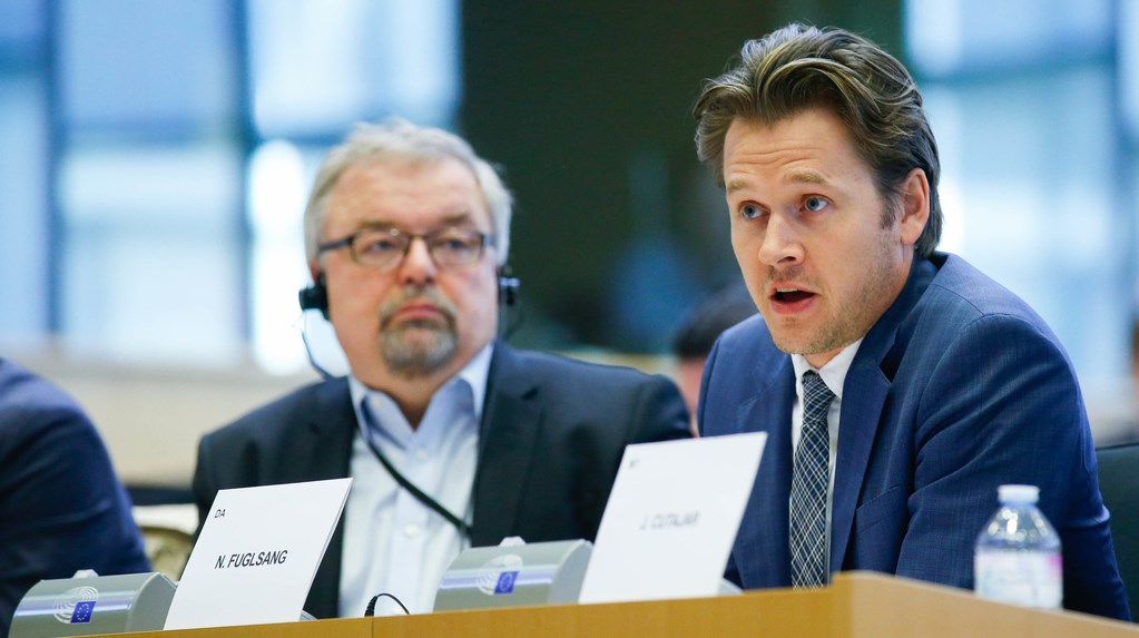 Et energisparemål på 40 procent er ambitiøst og vil blive svært for landene at leve op til, lyder det fra MEP&nbsp;Niels Fuglsang (S).&nbsp;