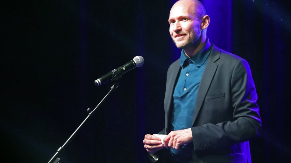 Morten Frich har gennem tiden modtaget en række journalistiske priser heriblandt&nbsp;Cavlingprisen i 2008.