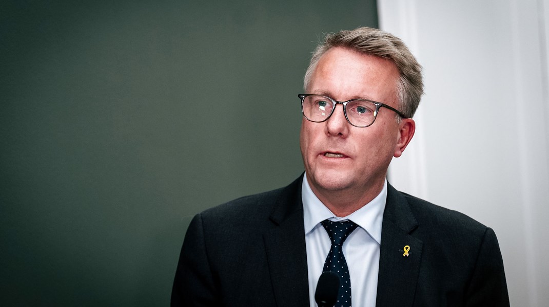 Både Nato og EU støtter op om Danmark, siger forsvarsministeren.