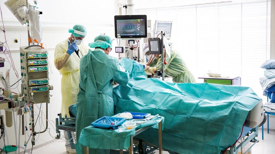 Anbefalingen fra Sundhedsstyrelsen går på, at en patients organer skal fjernes inden for 5 minutter efter cirkulatorisk død. Men Etisk Råd er bekymrede for, at det er for kort tid for de pårørende. 