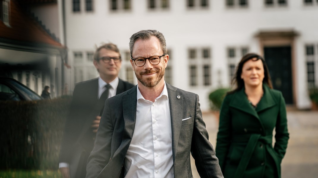 Venstre vil teste Mette Frederiksens reformvillighed, sagde Jakob Ellemann-Jensen før forhandlingerne.