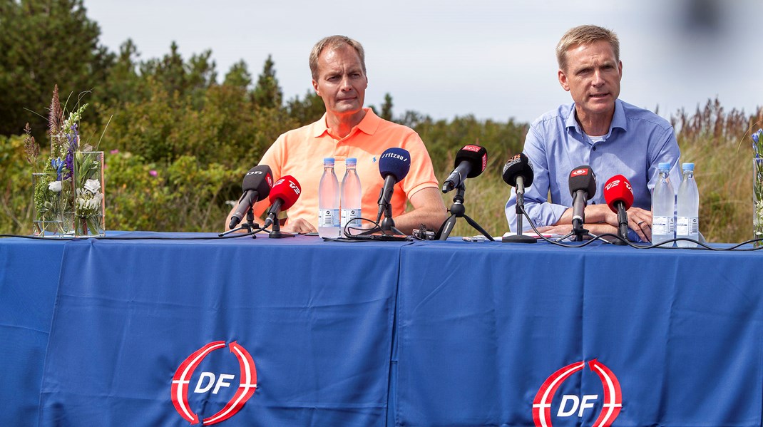 To af de centrale vidner i sagen, Peter Skaarup og Kristian Thulesen Dahl, holder pressemøde i Skagen i 2015. Ingen af dem husker i dag, at der var en EU-konference under det tre dage lange sommergruppemøde.