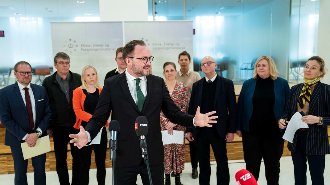 En række af Folketingets partier og klimaminister Dan Jørgensen (S) præsenterer politisk aftale om power-to-x tilbage 15. marts 2022.&nbsp;