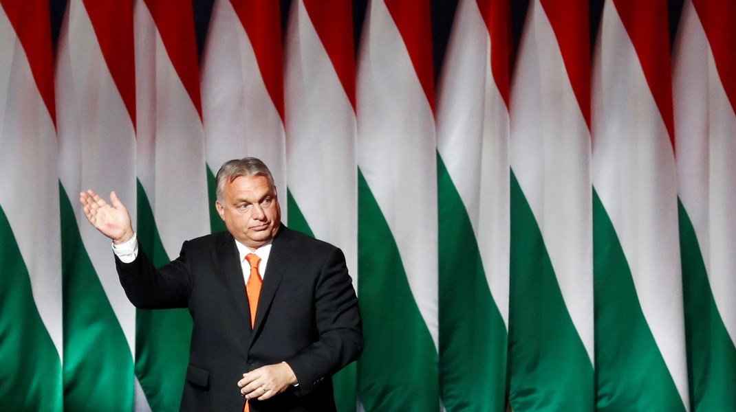 Både EU's strukturfonde og genopretningsfonden risikerer at blive lukket for Ungarn, hvis ikke regeringsleder Viktor Orban gennemfører reformer af landets retsvæsen og korruptionsbekæmpelse.