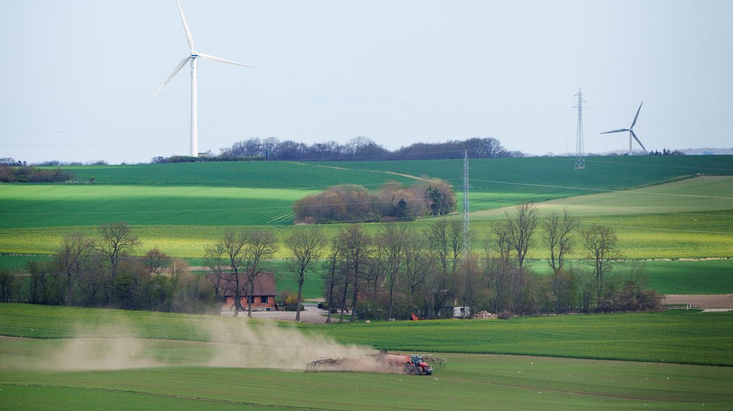 Fra at være et problem forårsaget af landbruget alene har grundvandsforurening med pesticidrester de senere år vist sig at have flere andre årsager og kilder end pesticidsprøjtning i landbruget, skriver Peter R. Jørgensen.