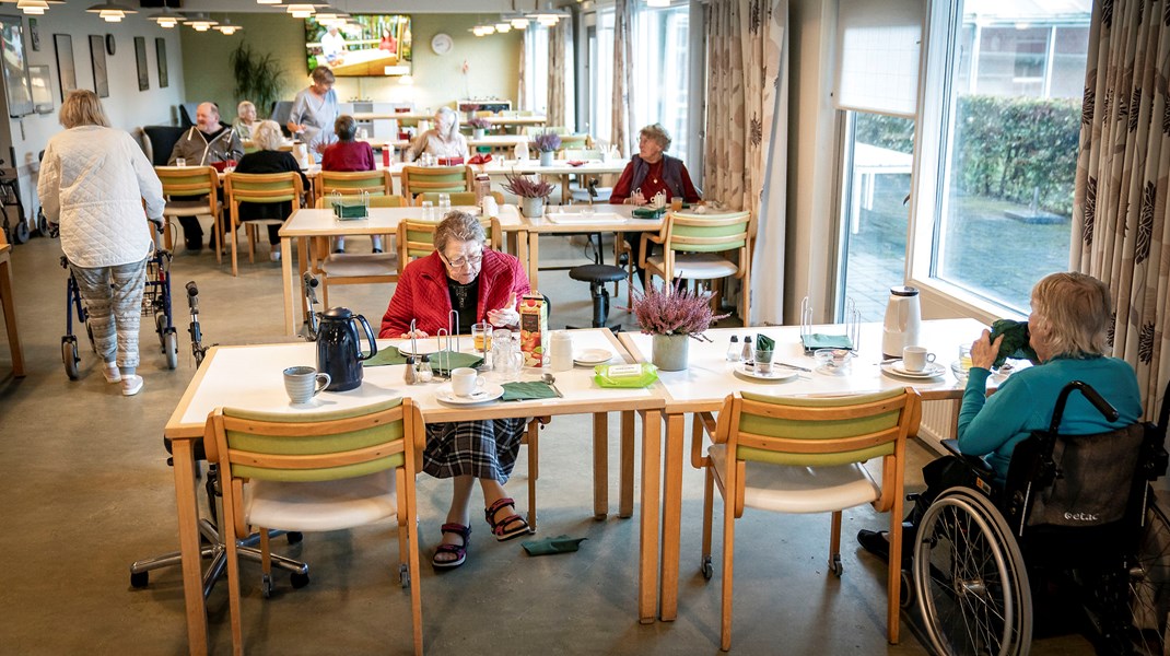 Besparelser i Morsø Kommune betyder blandt andet, at de ældre beboere på kommunens plejecentre skal betale en højere pris for deres mad.<br>