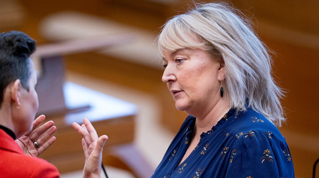 U<a target="" rel=""></a>ddannelses- og forskningsminister Christina Egelund kalder til sættemøder om forskningsreserven, hvor 2,6 milliarder kroner skal fordeles.