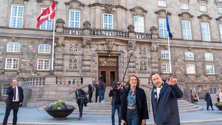 Adam Price gav EU-parlamentsformanden en rundtur på Christiansborg.