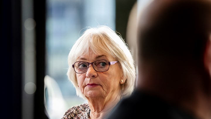 Partistifter Pia Kjærsgaard bakker helhjertet op om Morten Messerschmidts strategi om at gøre Dansk Folkeparti mere blå.