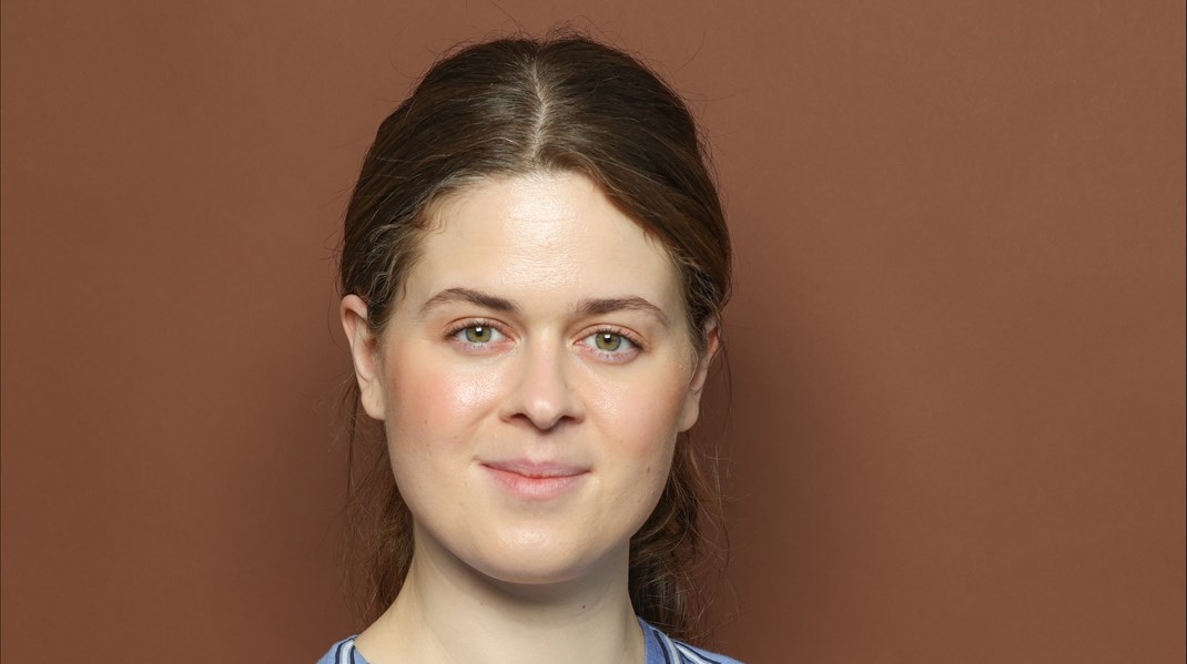 Når retten til barnets første eller anden sygedag er brugt, står forældre tilbage med dårlige muligheder: Enten sender de et halvsygt barn i institution, eller også må de selv melde sig syge eller finde på andre kreative løsninger, skriver Malene Lindholmer Nepper.