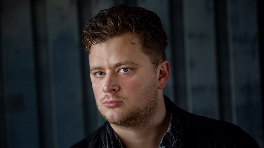 Skal mørket ikke ramme os som en faldende bygning, der blokerer solen,&nbsp;må vi indse, at vi havde tabt vores skæbne, før nogen tog den fra os, skriver&nbsp;Peter Bitsch Hjortshøj.