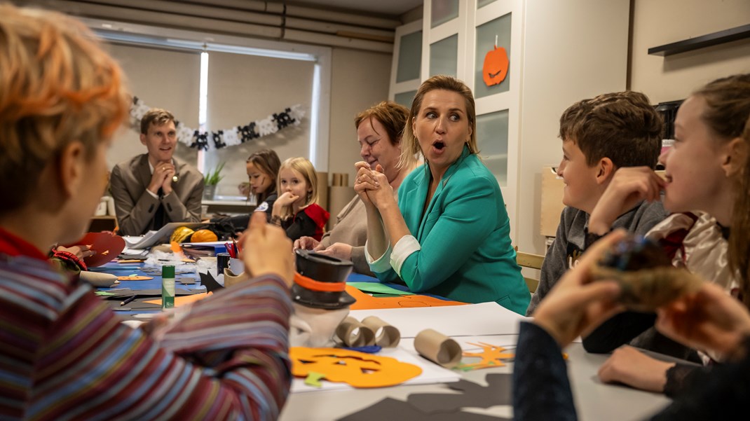 Professor har undersøgt det optimale antal elever i skoleklasser – og det er ikke 14, som Socialdemokratiet foreslår