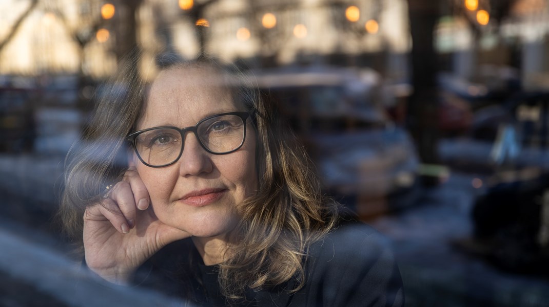 I ny metoo-roman er krænkeren en kvinde. Den er så god, at jeg har en lille bøn til forlaget