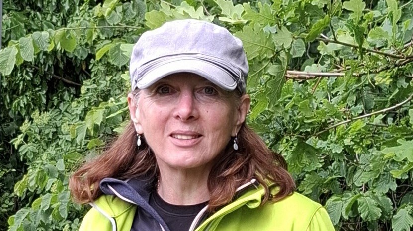 Min opvækst og min skolegang er blevet betalt et andet sted. Jeg kom her som et færdigstøbt ungt menneske med mod på og lyst til at bidrage – og jeg gør mit bedste, indtil jeg kan gå på pension, skriver&nbsp;Frida Franko-Dossar, der kom til Danmark i begyndelsen af 1990'erne.