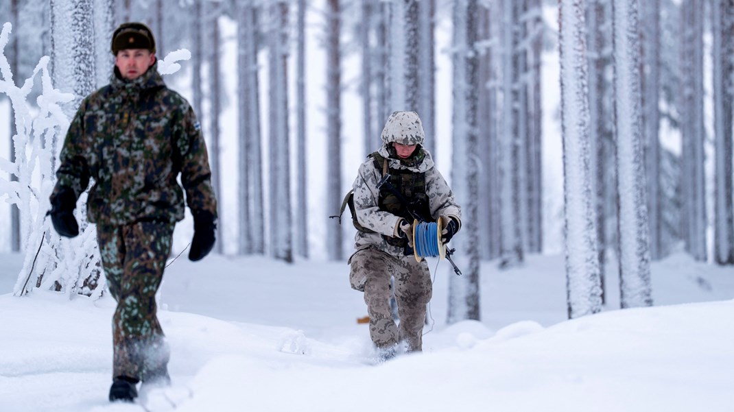 Sværvægterne i den brede oprustning og afskrækkelse er selvfølgelig Finland. Hvor Norge i stigende grad arbejder på at opbygge civil modstandskraft, har Finland i årtier indrettet hele sit samfund med netop dette formål, skriver&nbsp;Anne Ingemann Johansen.