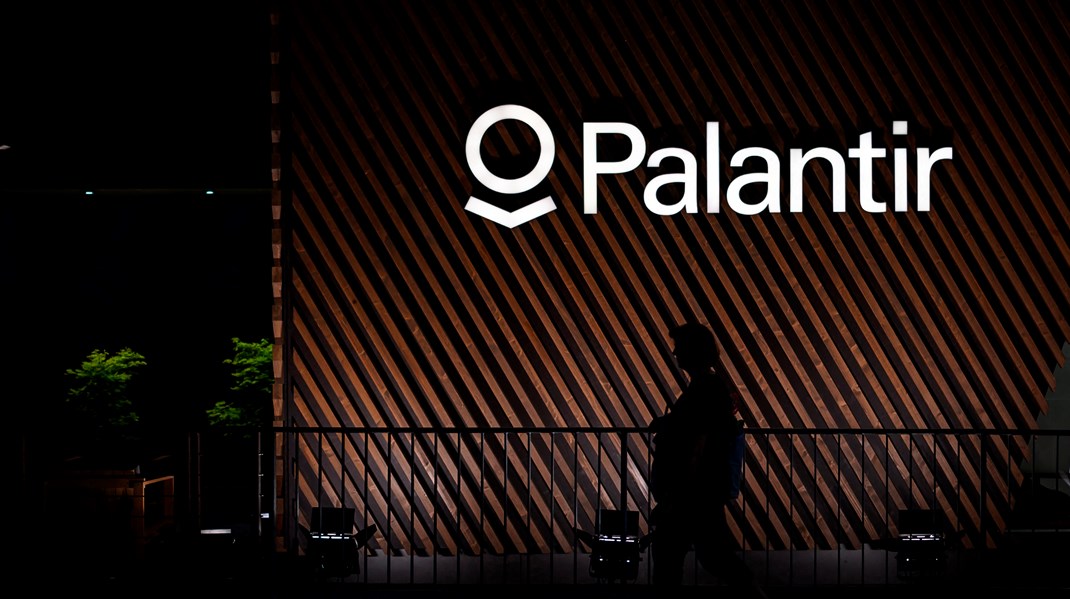 Danmark har historisk købt teknologi og våben fra moralsk tvivlsomme leverandører, når produktet var vurderet bedst. Men hvis vi aldrig efterspørger europæiske løsninger, får vi dem aldrig, skriver Morten Kromann.